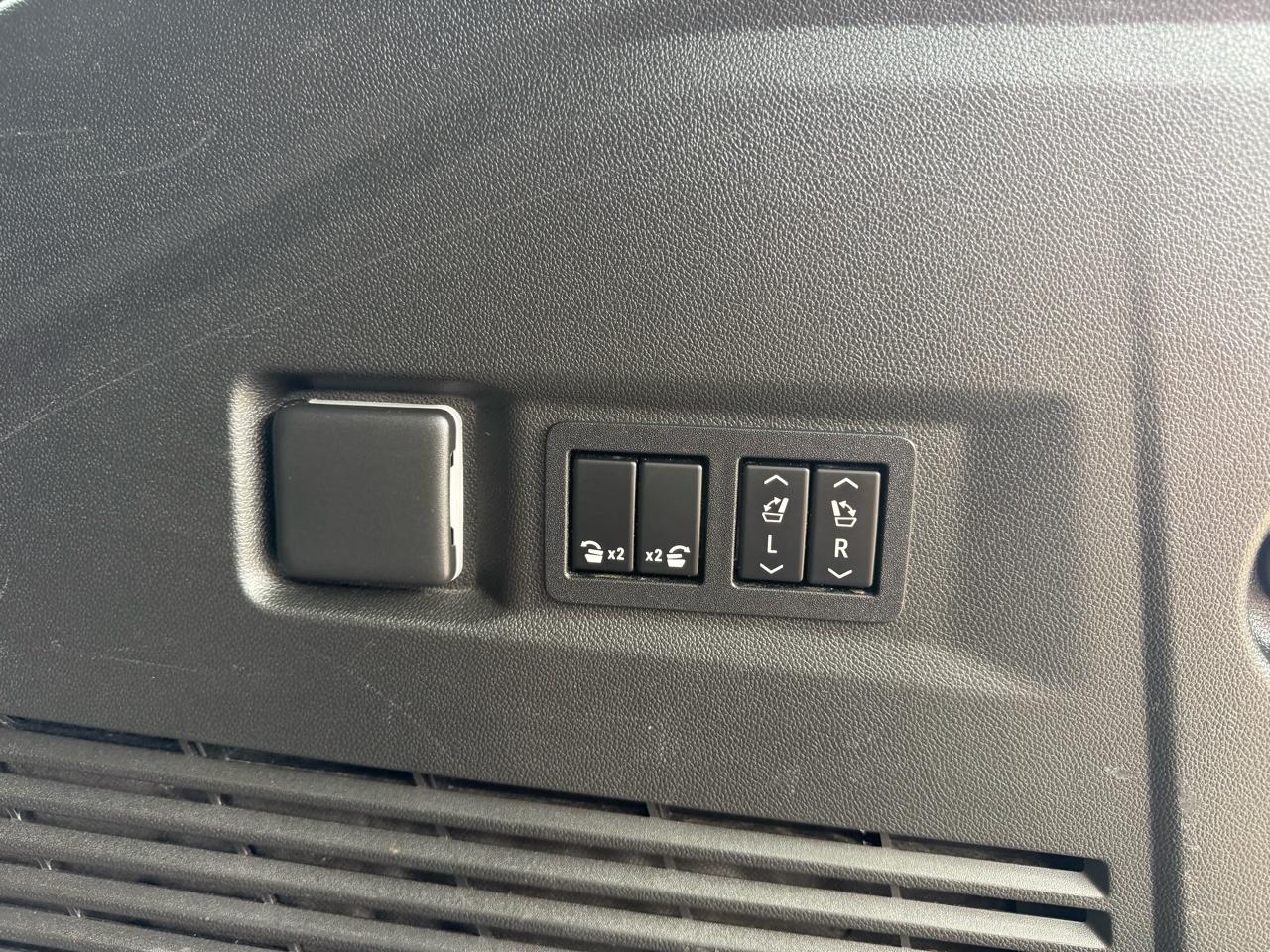 Chevrolet Tahoe 4WD 4dr High Country 2022