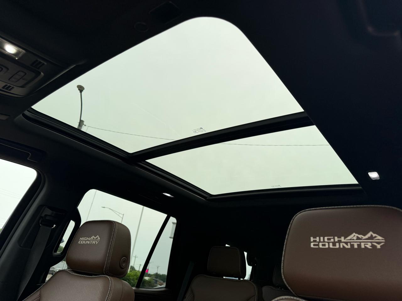 Chevrolet Tahoe 4WD 4dr High Country 2022