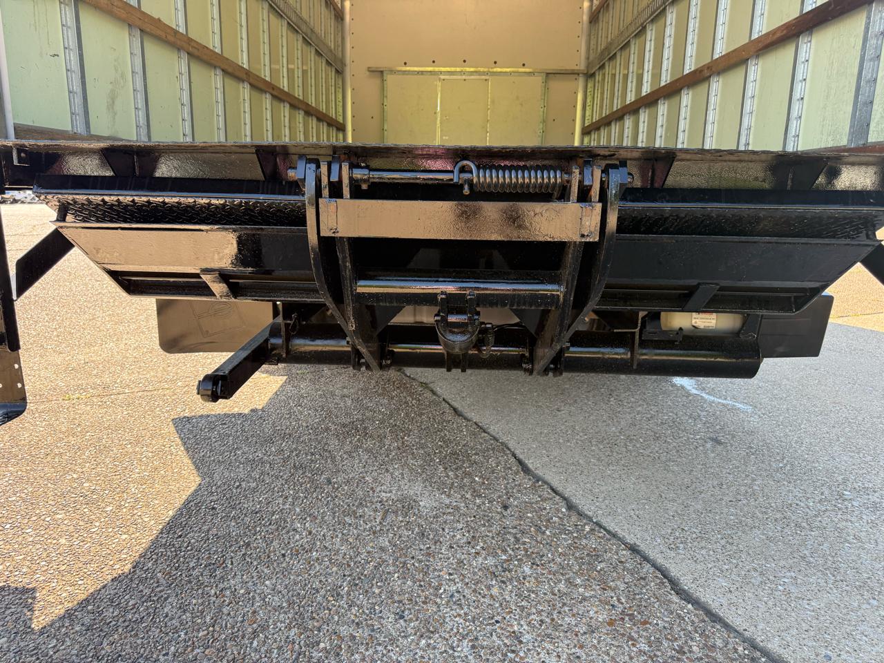 Ford E-Series Cutaway E-350 SRW 138" WB 2024