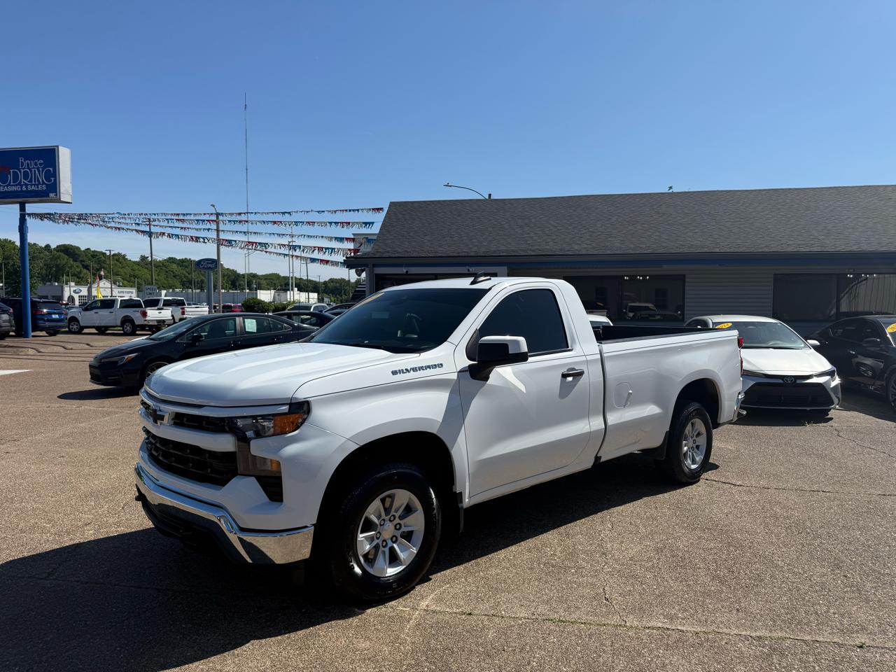 Chevrolet Silverado 1500 2WD Reg Cab 140" Work Truck 2024