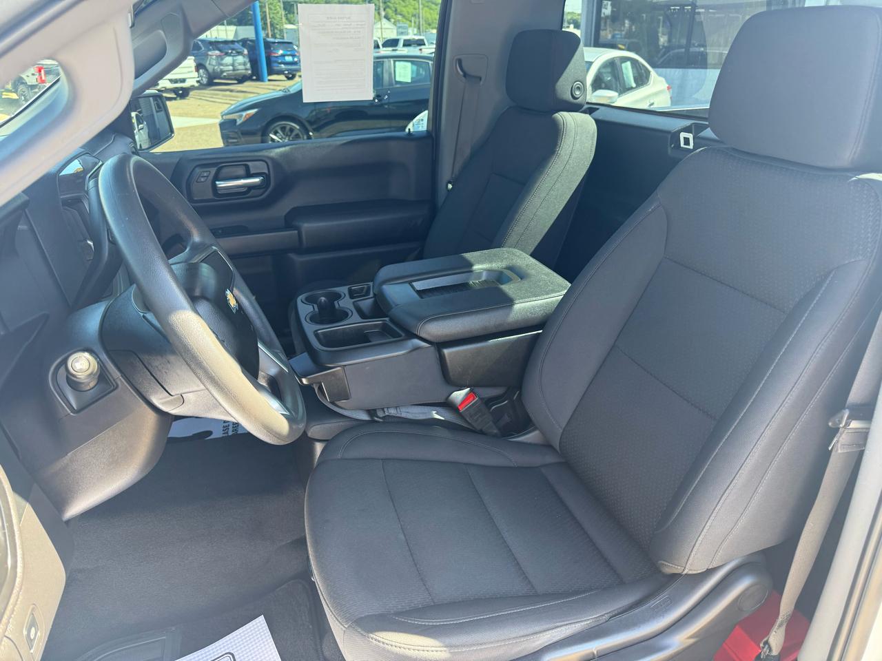 Chevrolet Silverado 1500 2WD Reg Cab 140" Work Truck 2024