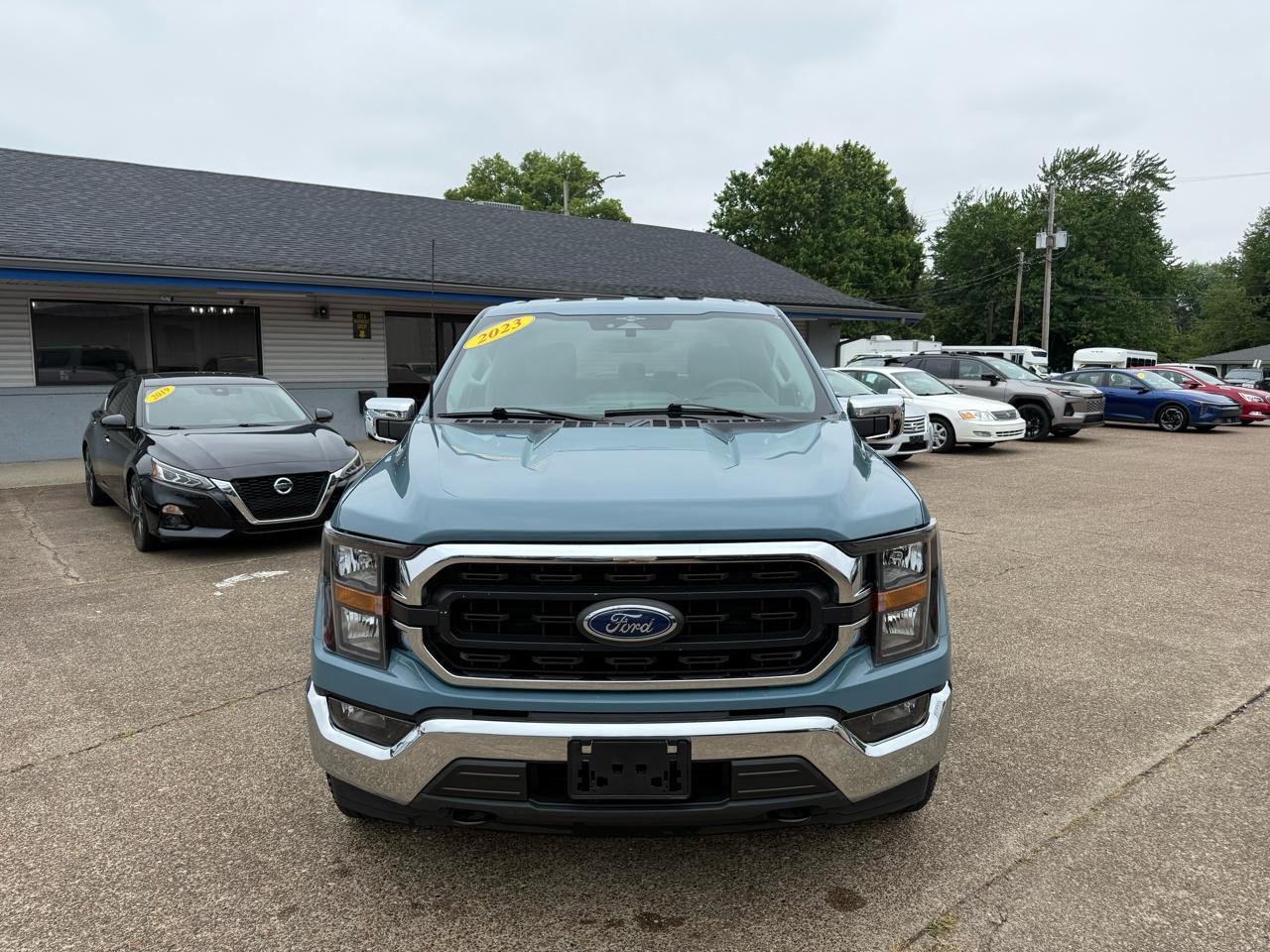 Ford F-150 4WD SuperCab 145" STX 2023
