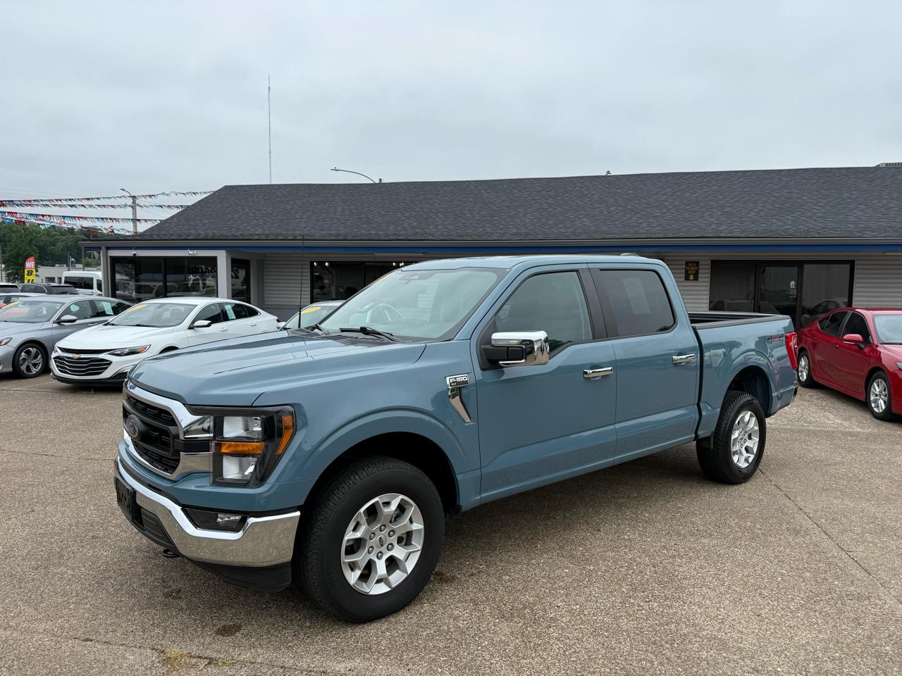 Ford F-150 4WD SuperCab 145" STX 2023