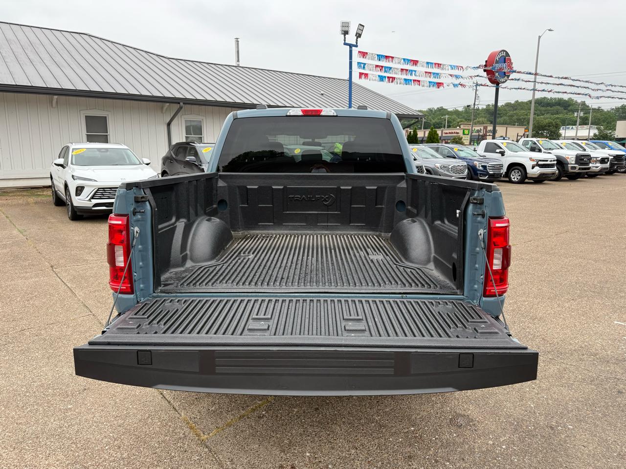 Ford F-150 4WD SuperCab 145" STX 2023