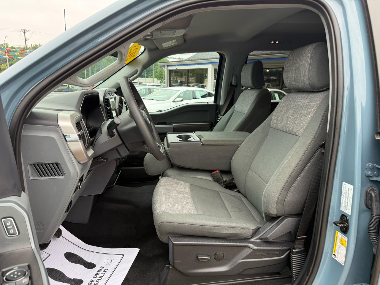 Ford F-150 4WD SuperCab 145" STX 2023