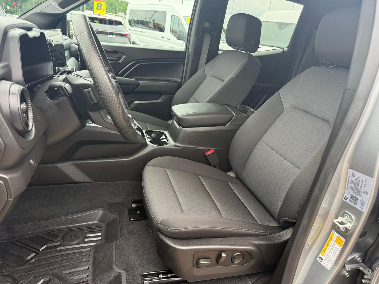 Chevrolet Colorado 4WD Crew Cab Trail Boss 2024