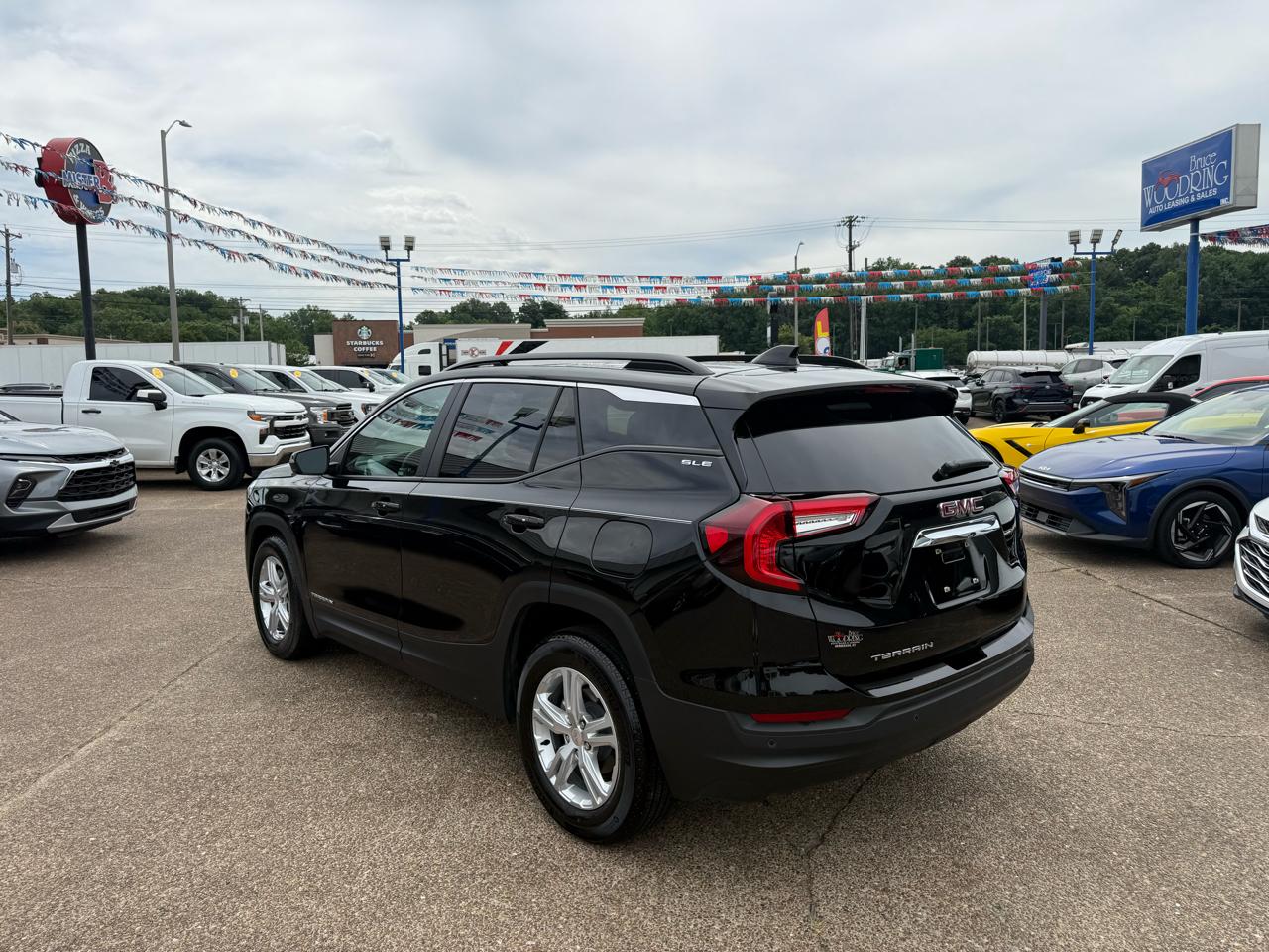 GMC Terrain FWD 4dr SLE 2024
