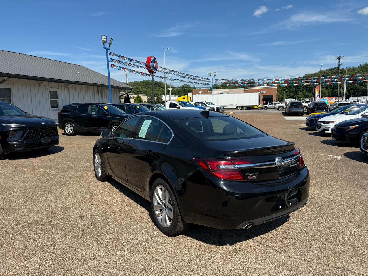 Buick Regal 4dr Sdn Turbo FWD 2016