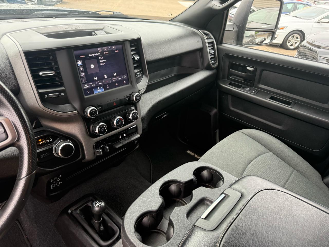 RAM 2500 Tradesman 4x4 Crew Cab 6'4" Box 2023