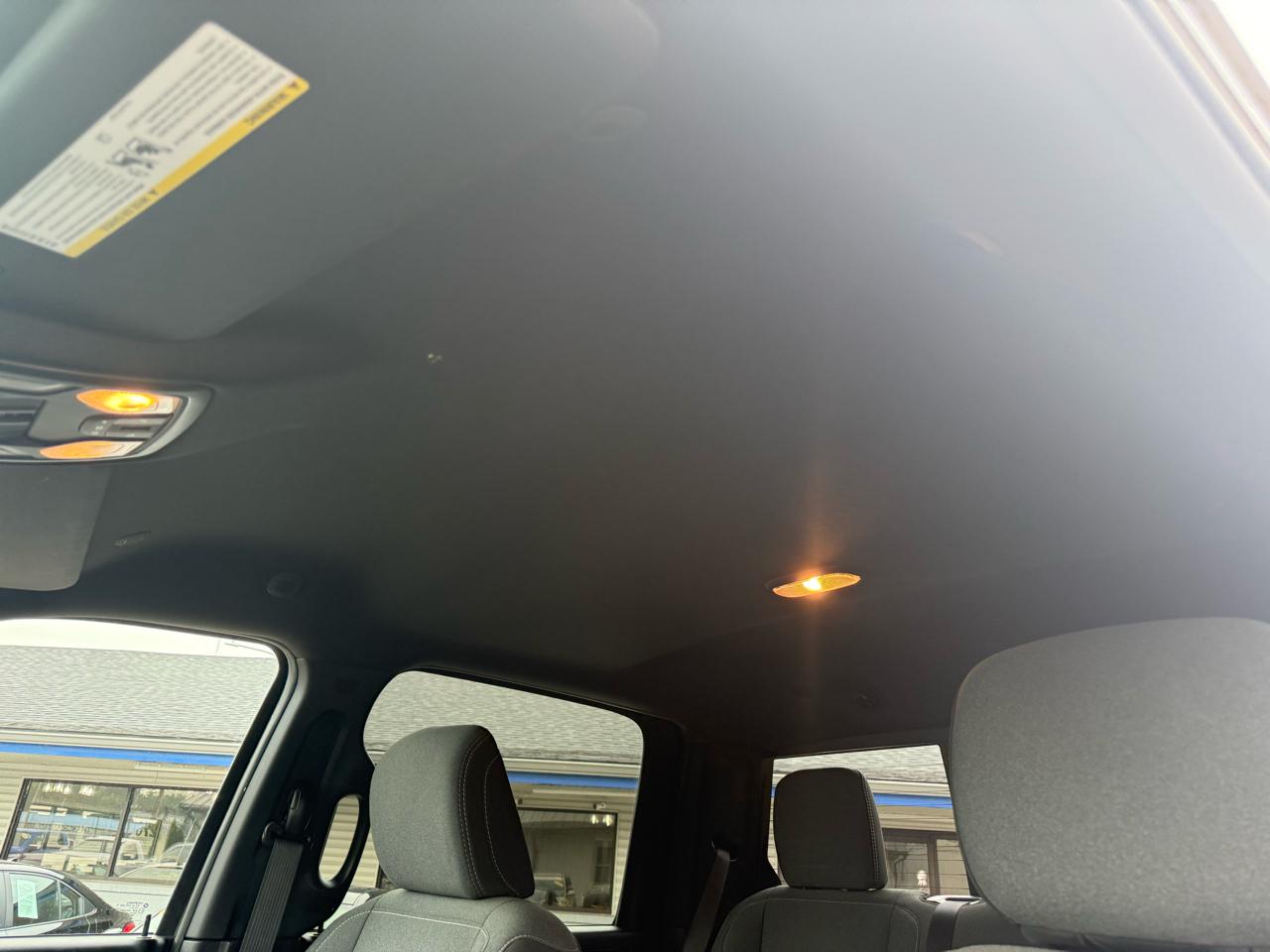 RAM 2500 Tradesman 4x4 Crew Cab 6'4" Box 2023
