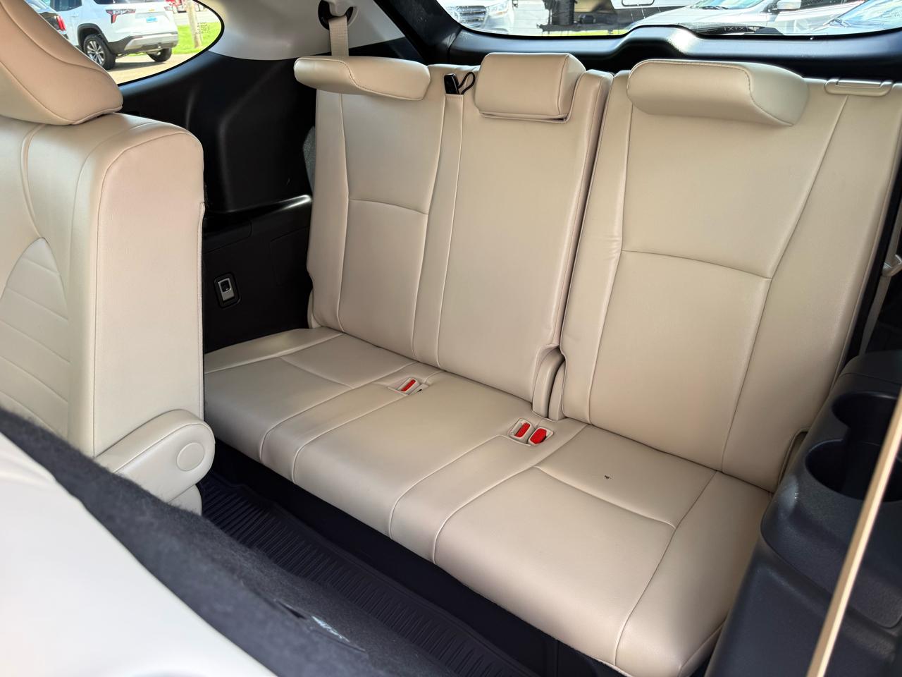 Toyota Highlander XLE AWD (Natl) 2021