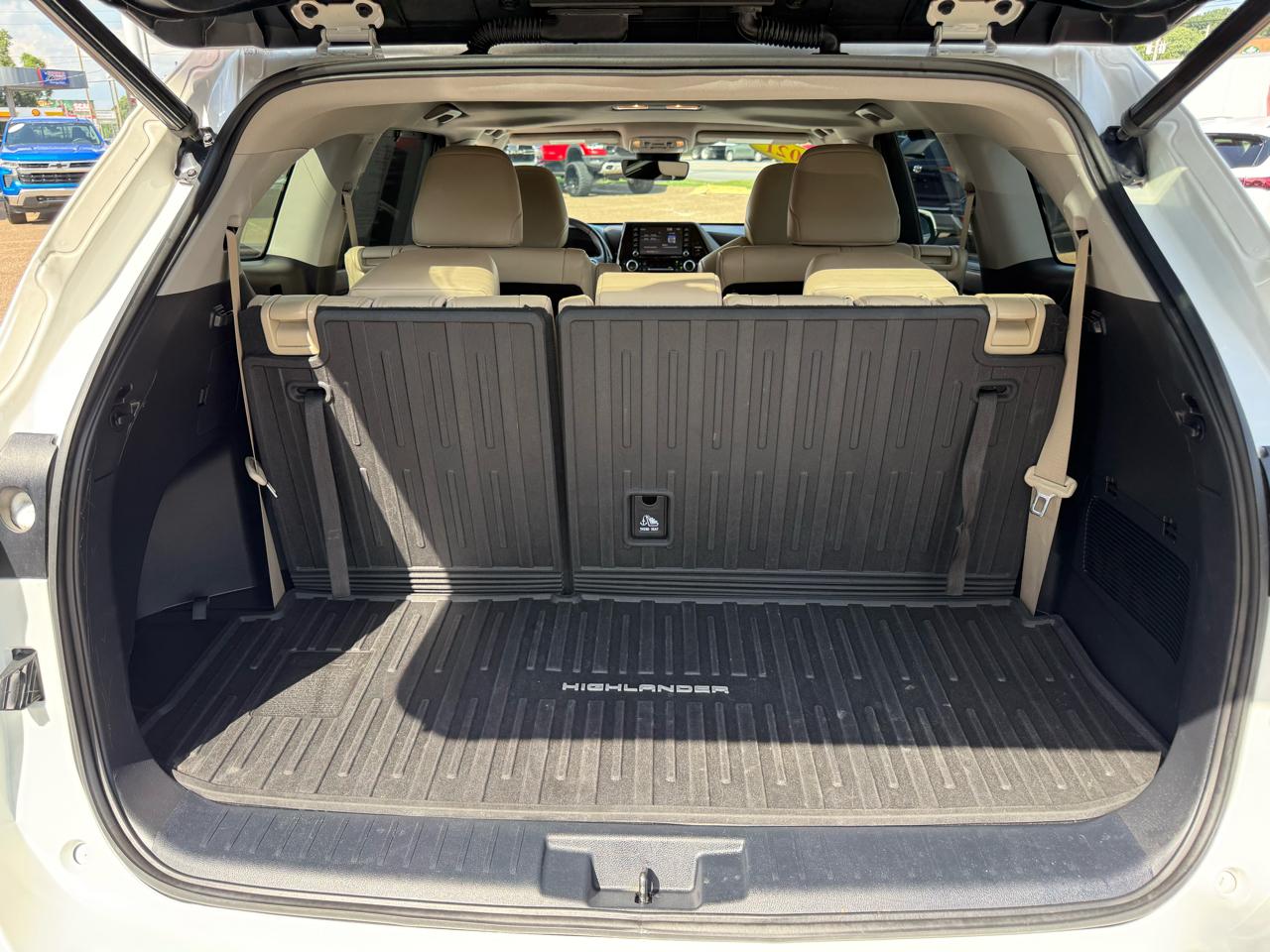 Toyota Highlander XLE AWD (Natl) 2021
