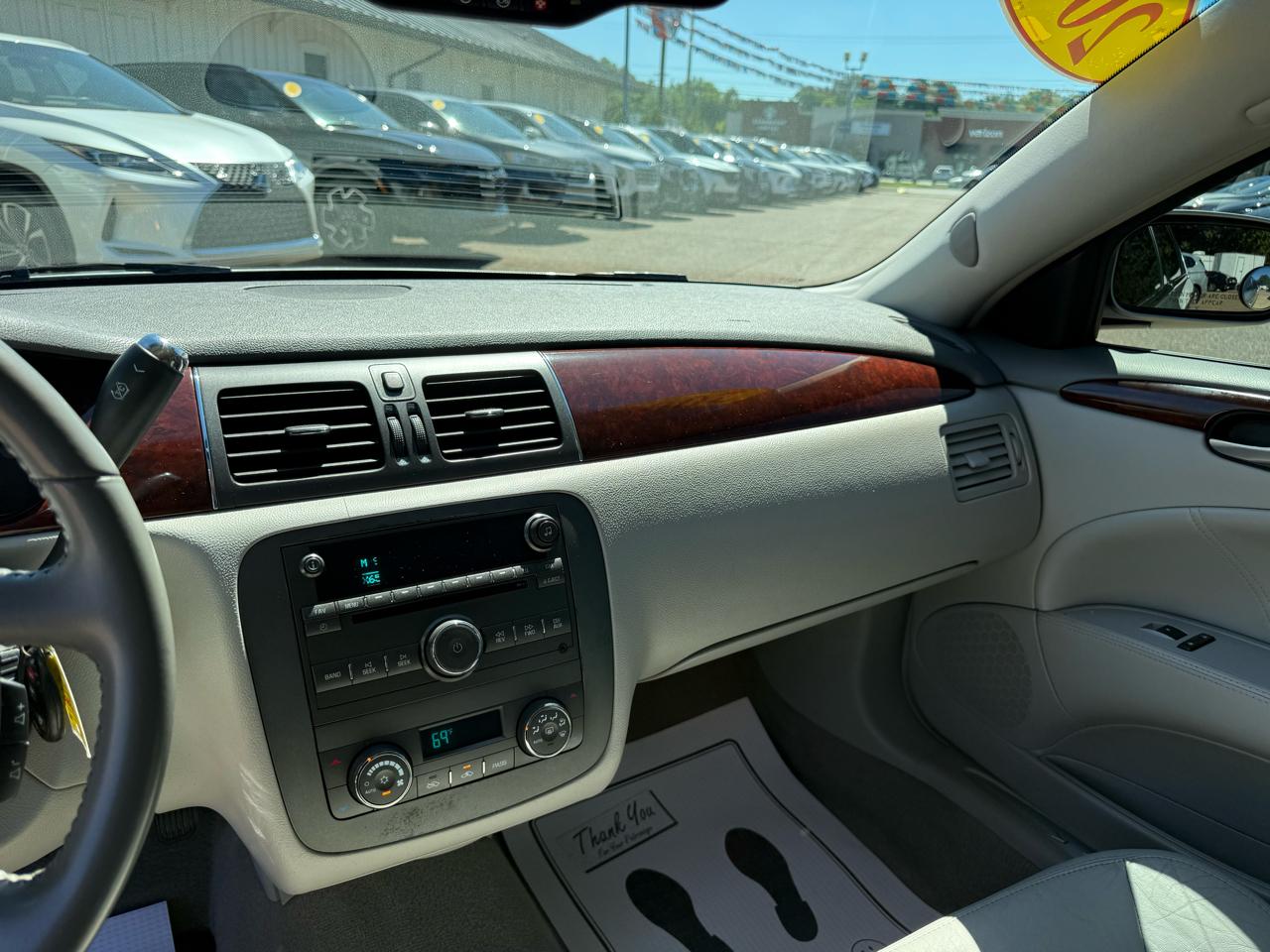 Buick Lucerne 4dr Sdn V6 CXL 2008