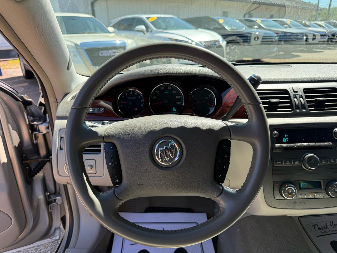 Buick Lucerne 4dr Sdn V6 CXL 2008