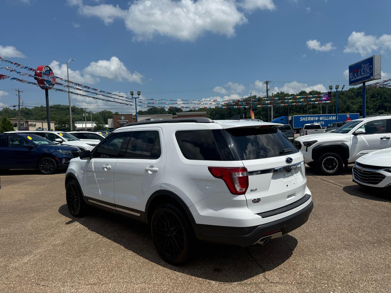 Ford Explorer FWD 4dr XLT 2018