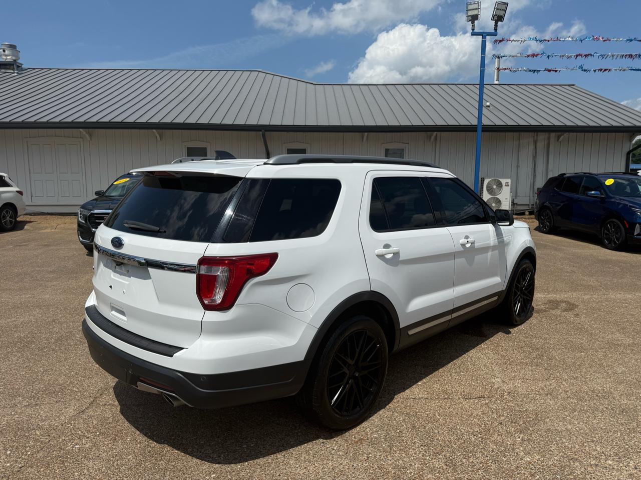 Ford Explorer FWD 4dr XLT 2018