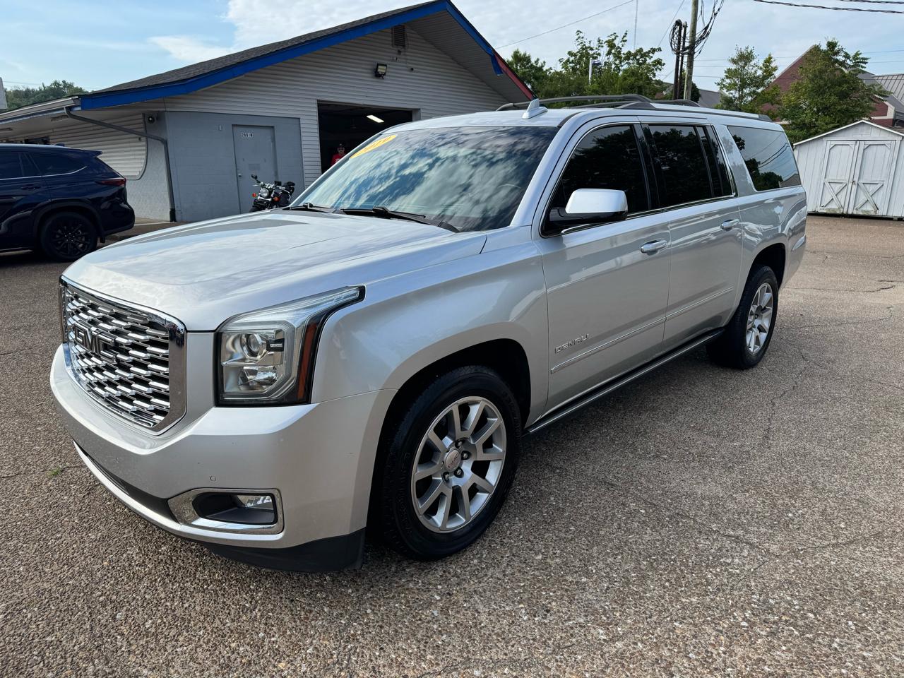 GMC Yukon XL 4WD 4dr Denali 2019