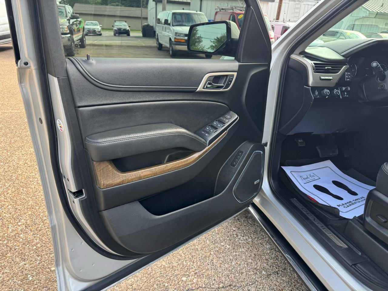 GMC Yukon XL 4WD 4dr Denali 2019