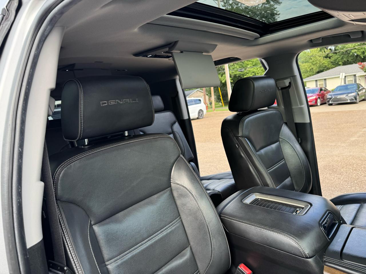 GMC Yukon XL 4WD 4dr Denali 2019