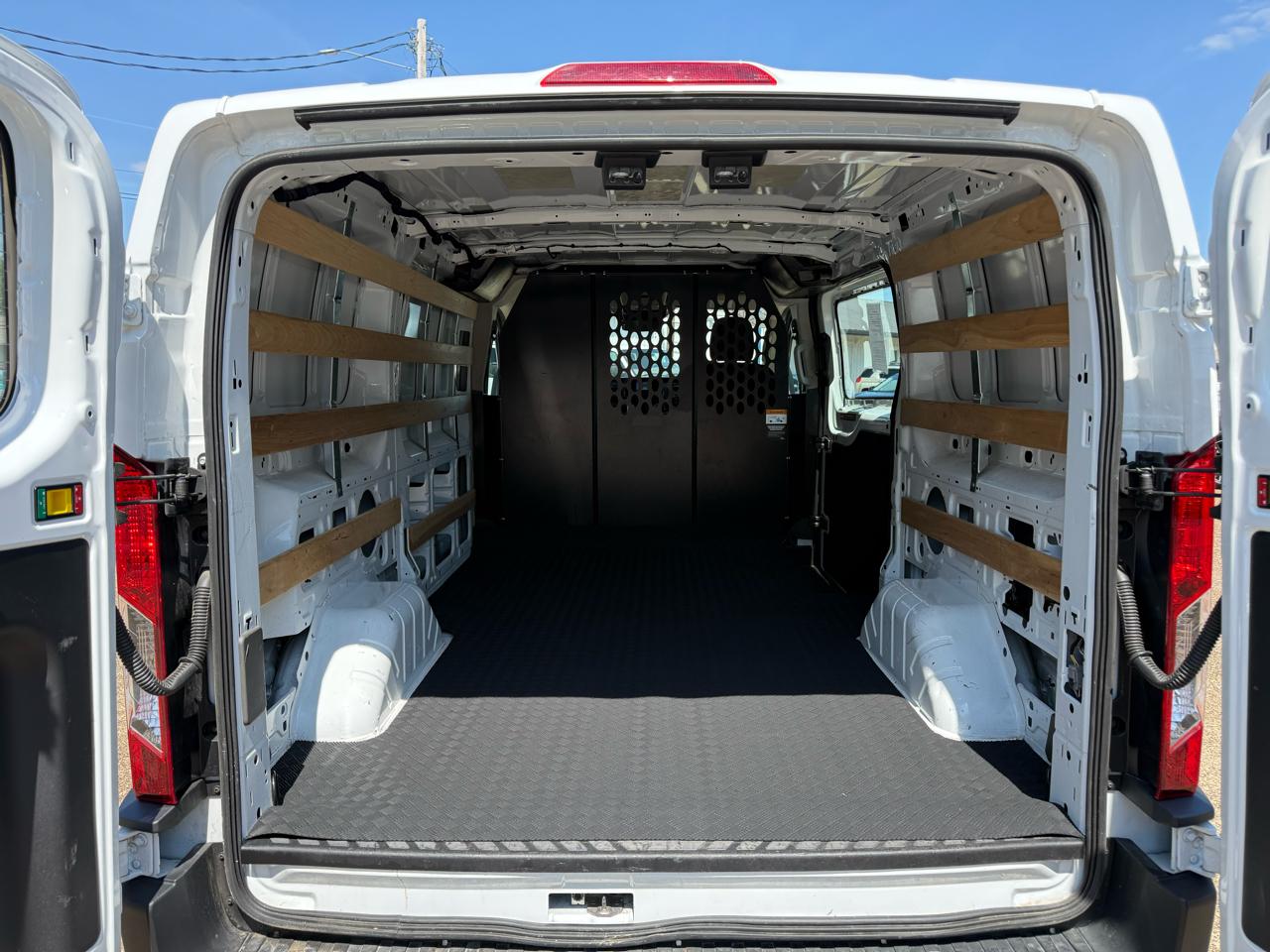 Ford Transit Cargo Van T-250 130" Low Rf 9070 GVWR RWD 2025