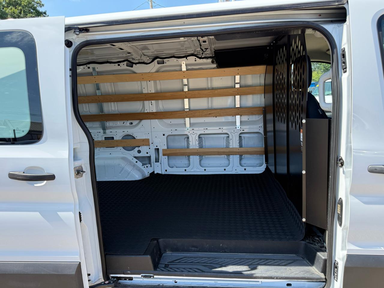Ford Transit Cargo Van T-250 130" Low Rf 9070 GVWR RWD 2025
