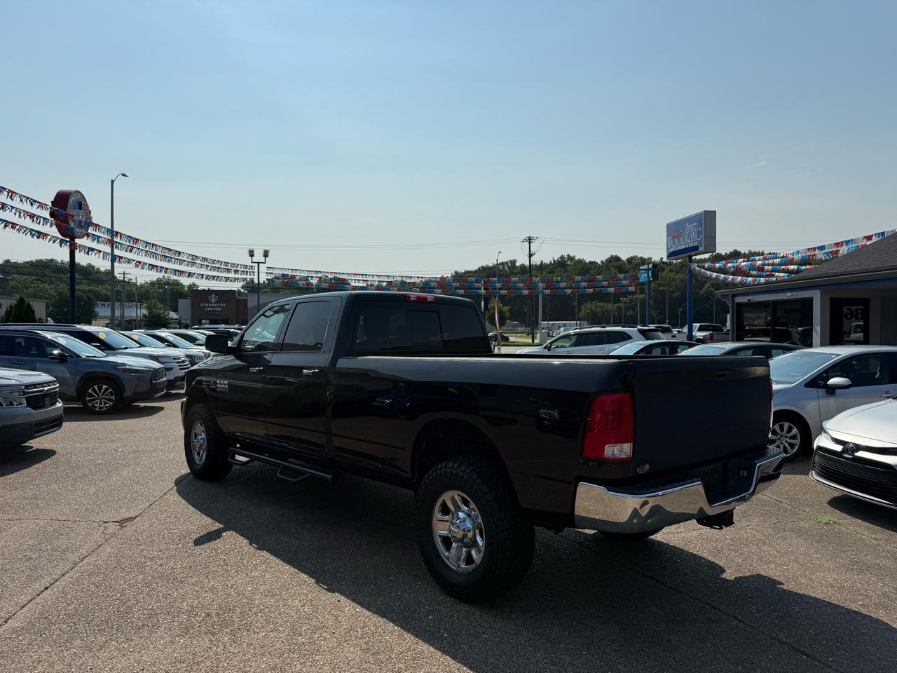 RAM 2500 SLT 4x4 Crew Cab 8' Box 2018
