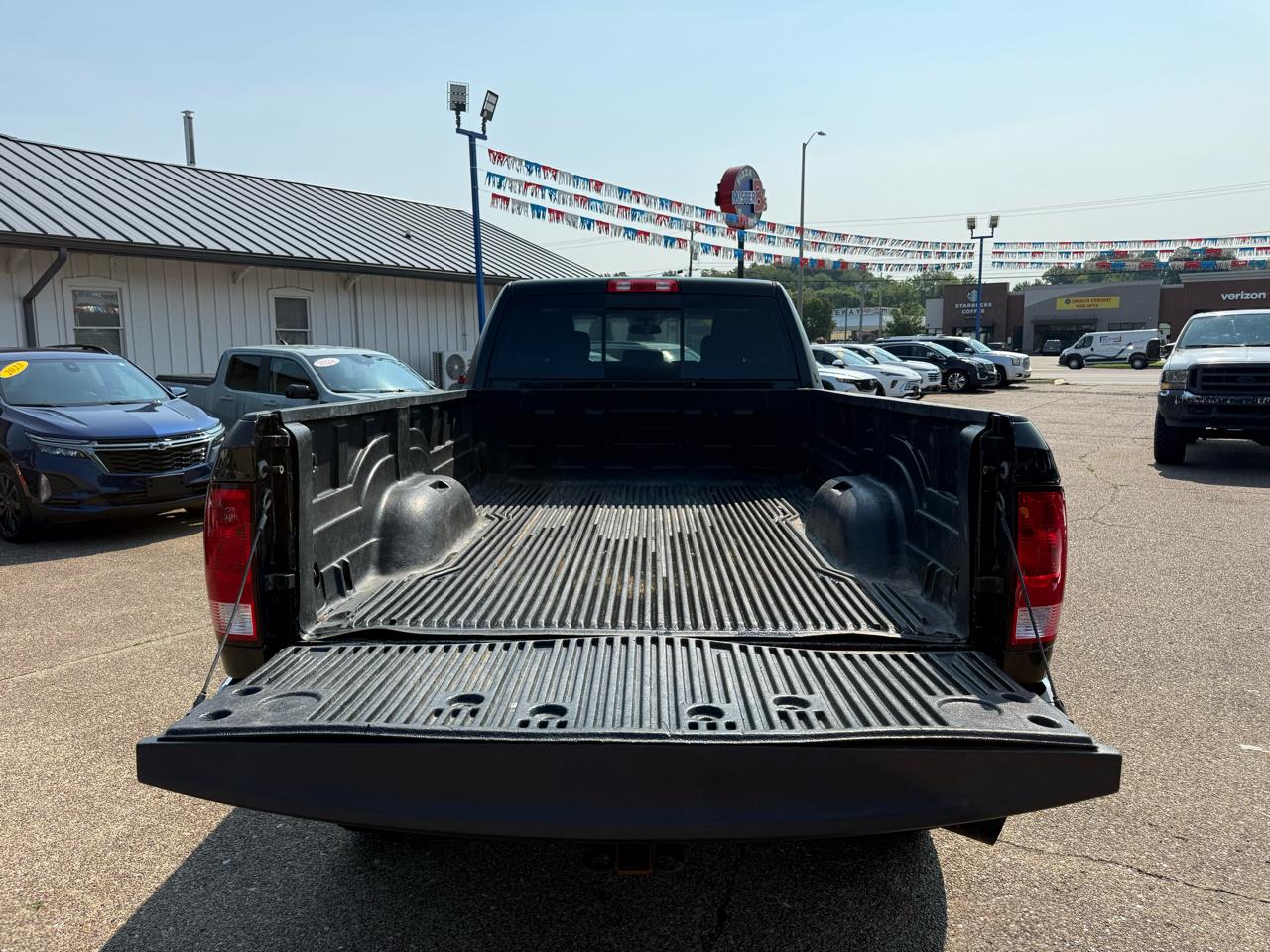 RAM 2500 SLT 4x4 Crew Cab 8' Box 2018