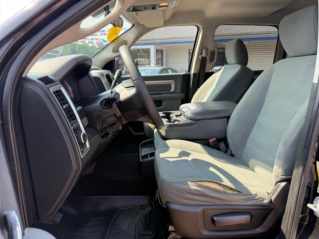 RAM 2500 SLT 4x4 Crew Cab 8' Box 2018