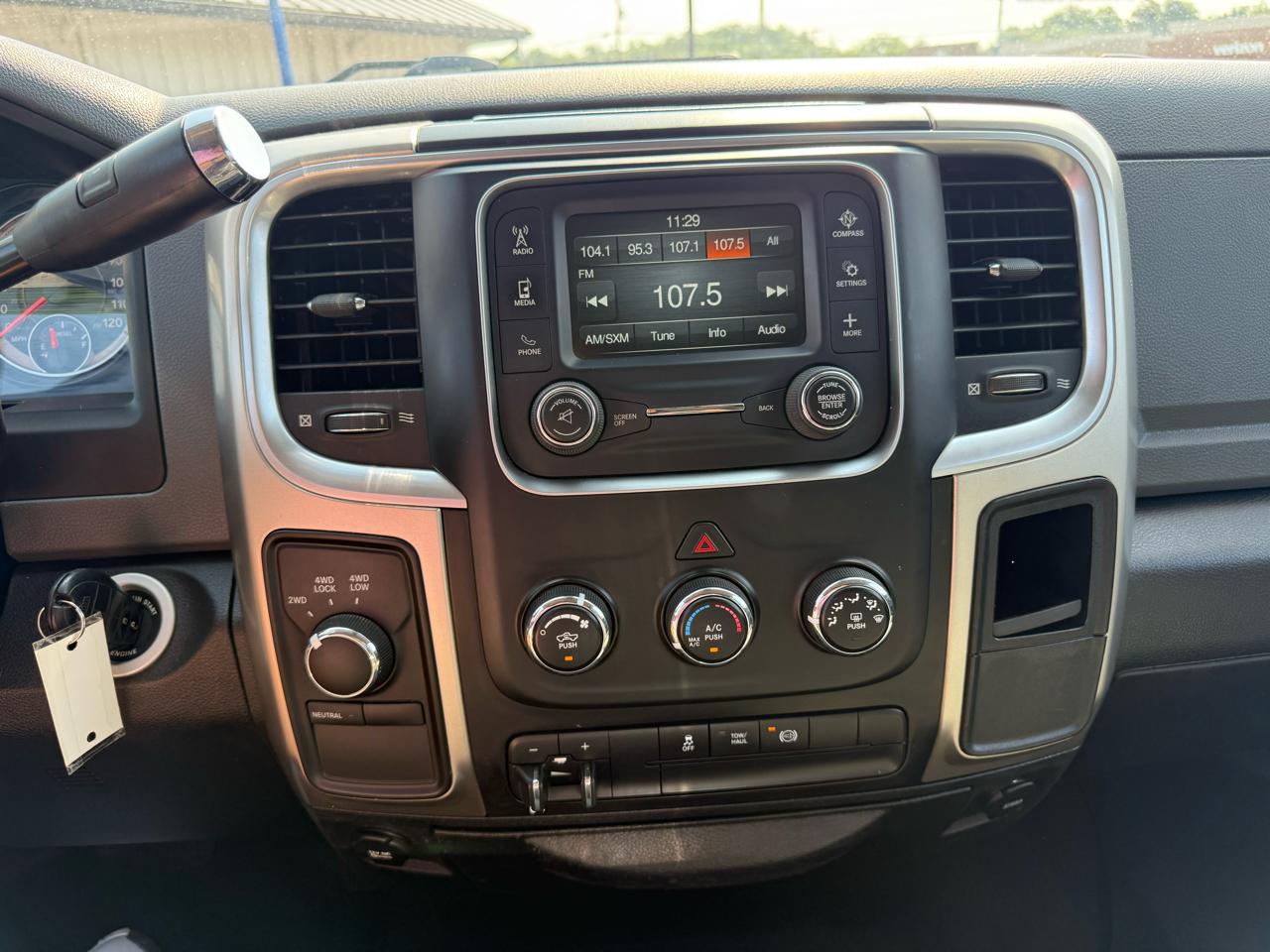 RAM 2500 SLT 4x4 Crew Cab 8' Box 2018
