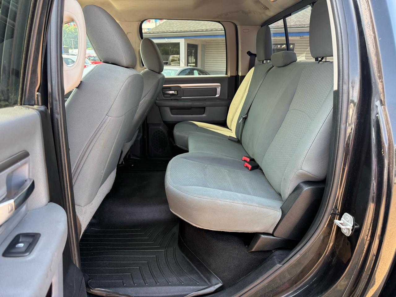 RAM 2500 SLT 4x4 Crew Cab 8' Box 2018