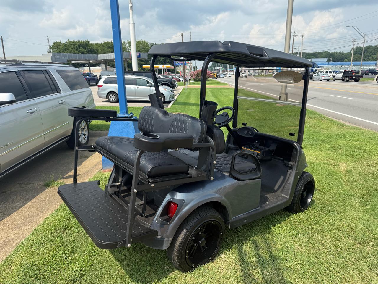 EZ-GO Golf Cart  2020