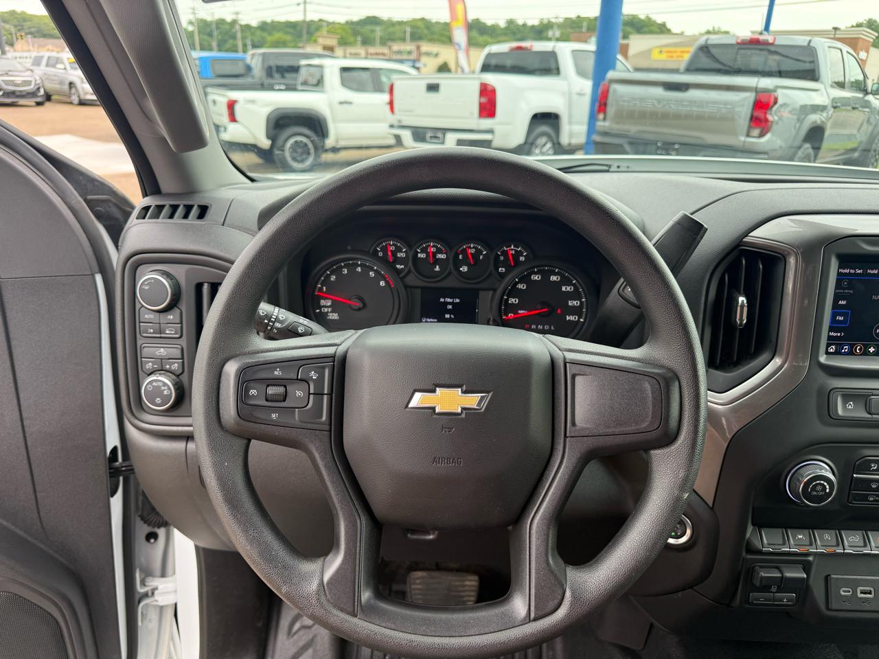 Chevrolet Silverado 1500 4WD Crew Cab 147" Work Truck 2025