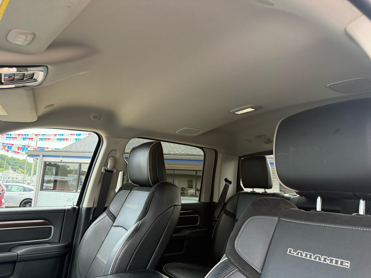 RAM 2500 Laramie 4x4 Crew Cab 6'4" Box 2024