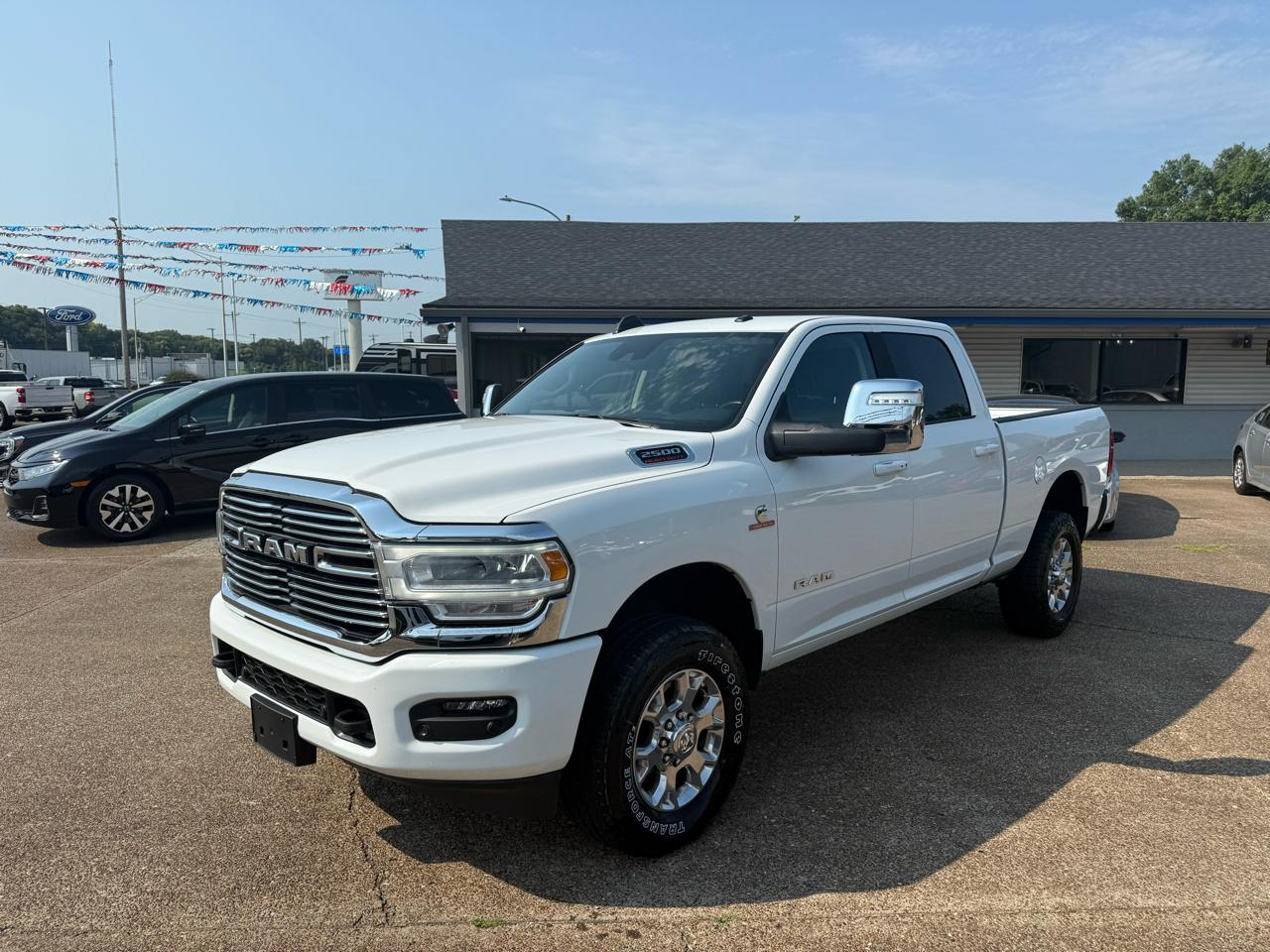 RAM 2500 Laramie 4x4 Crew Cab 6'4" Box 2024