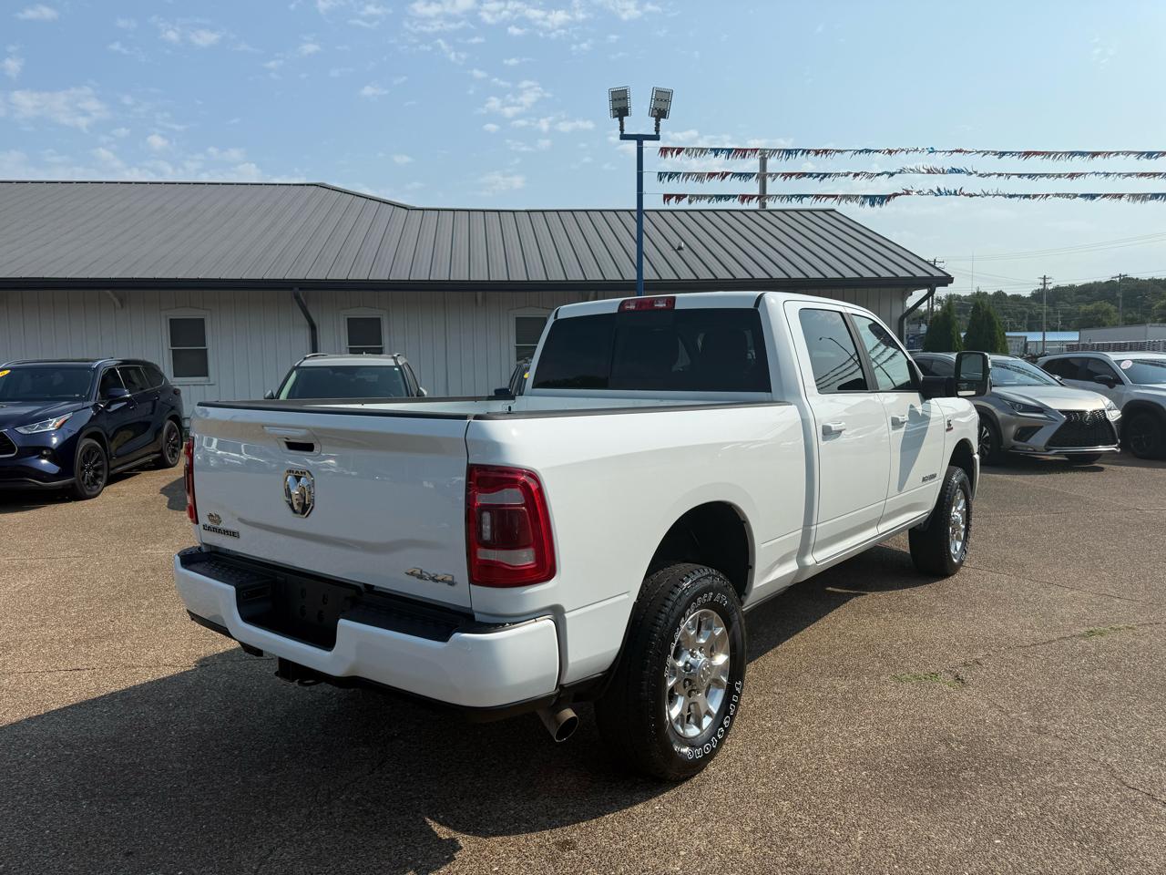 RAM 2500 Laramie 4x4 Crew Cab 6'4" Box 2024