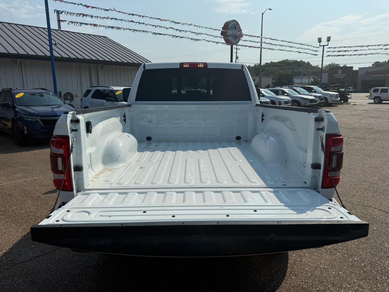 RAM 2500 Laramie 4x4 Crew Cab 6'4" Box 2024