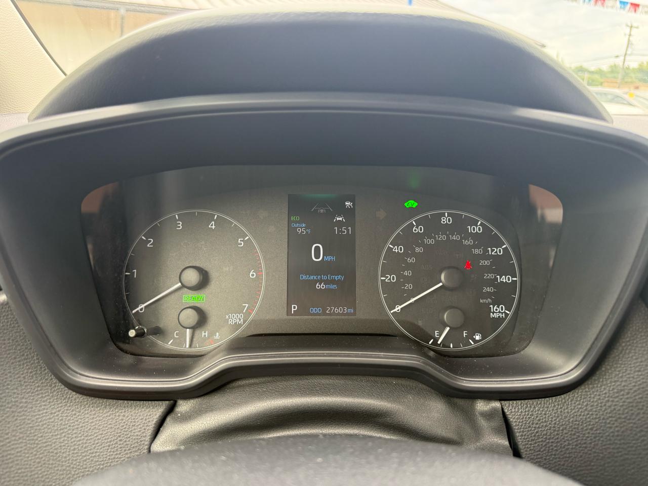 Toyota Corolla Hybrid LE FWD (Natl) 2024