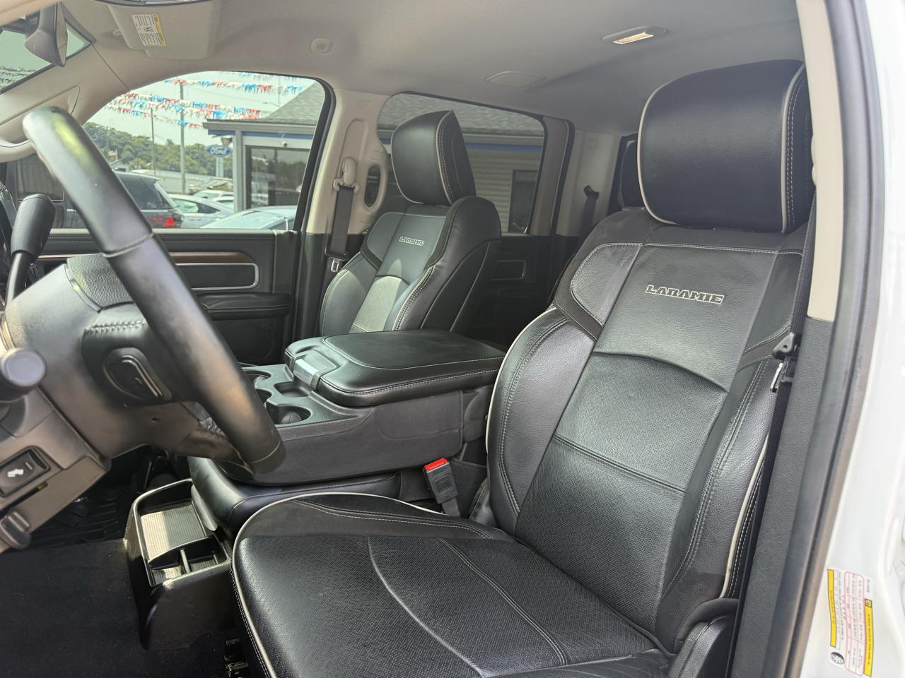RAM 2500 Laramie 4x4 Crew Cab 6'4" Box 2024