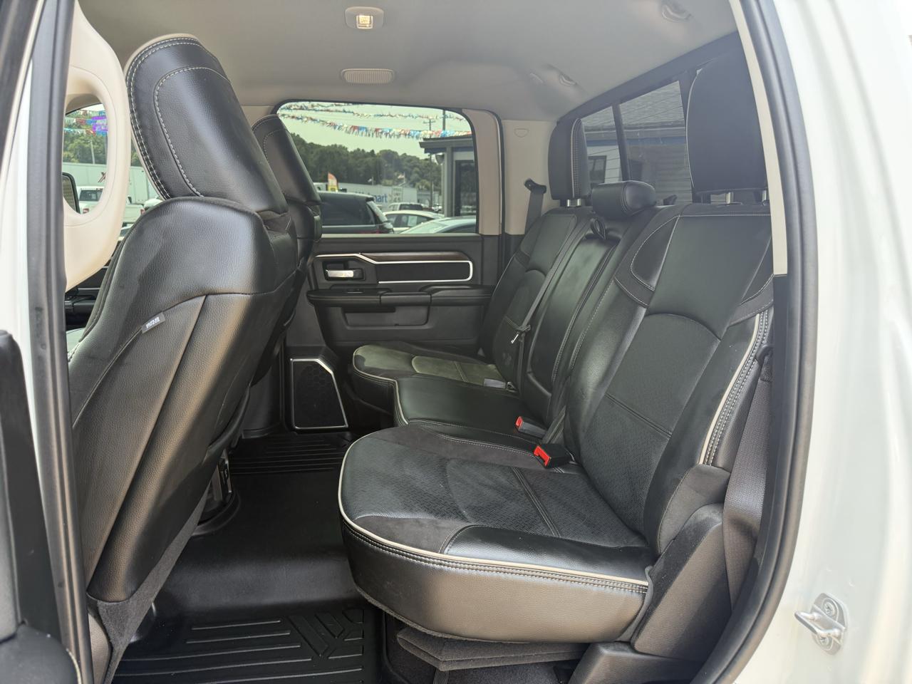 RAM 2500 Laramie 4x4 Crew Cab 6'4" Box 2024