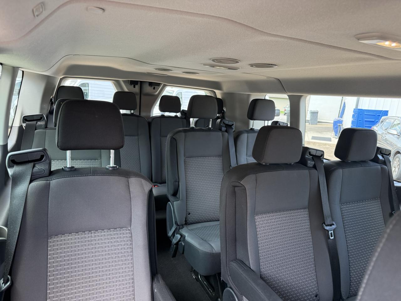 Ford Transit Passenger Wagon T-350 148" Low Roof XLT RWD 2023