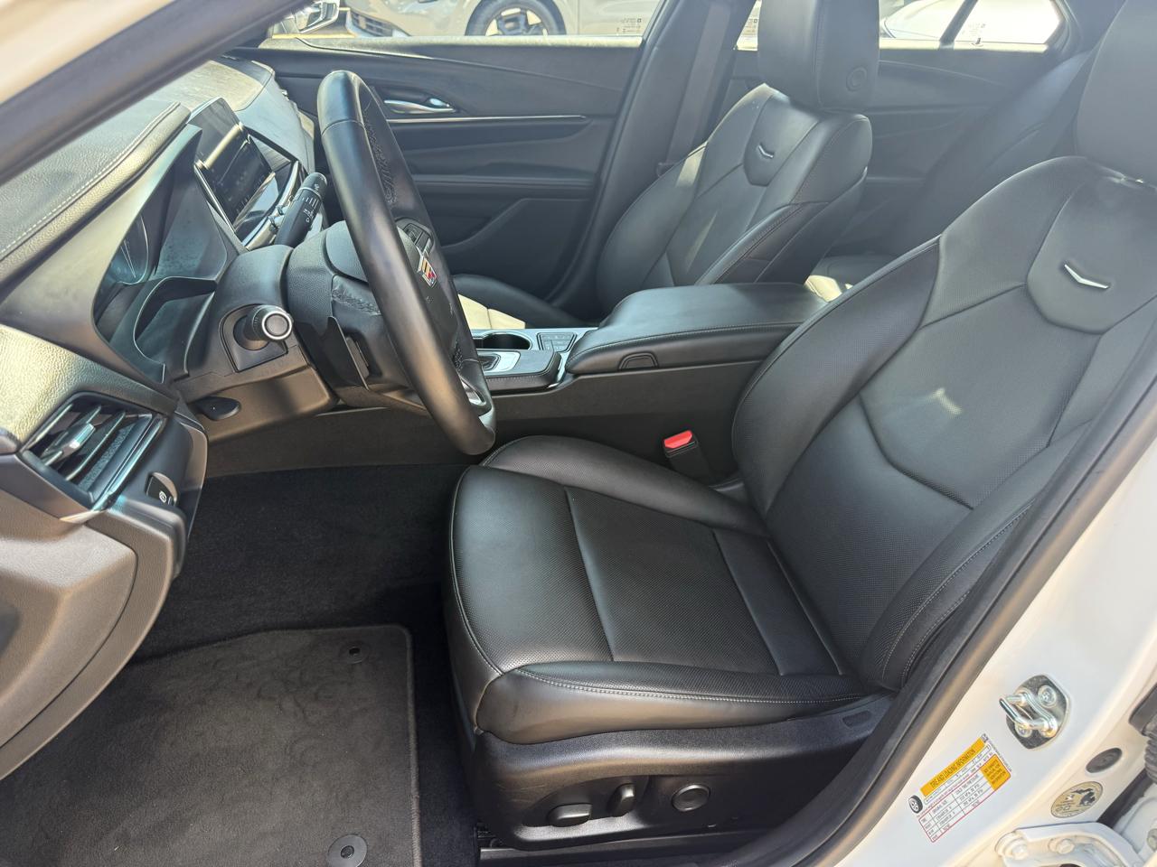 Cadillac CT4 4dr Sdn Premium Luxury 2026
