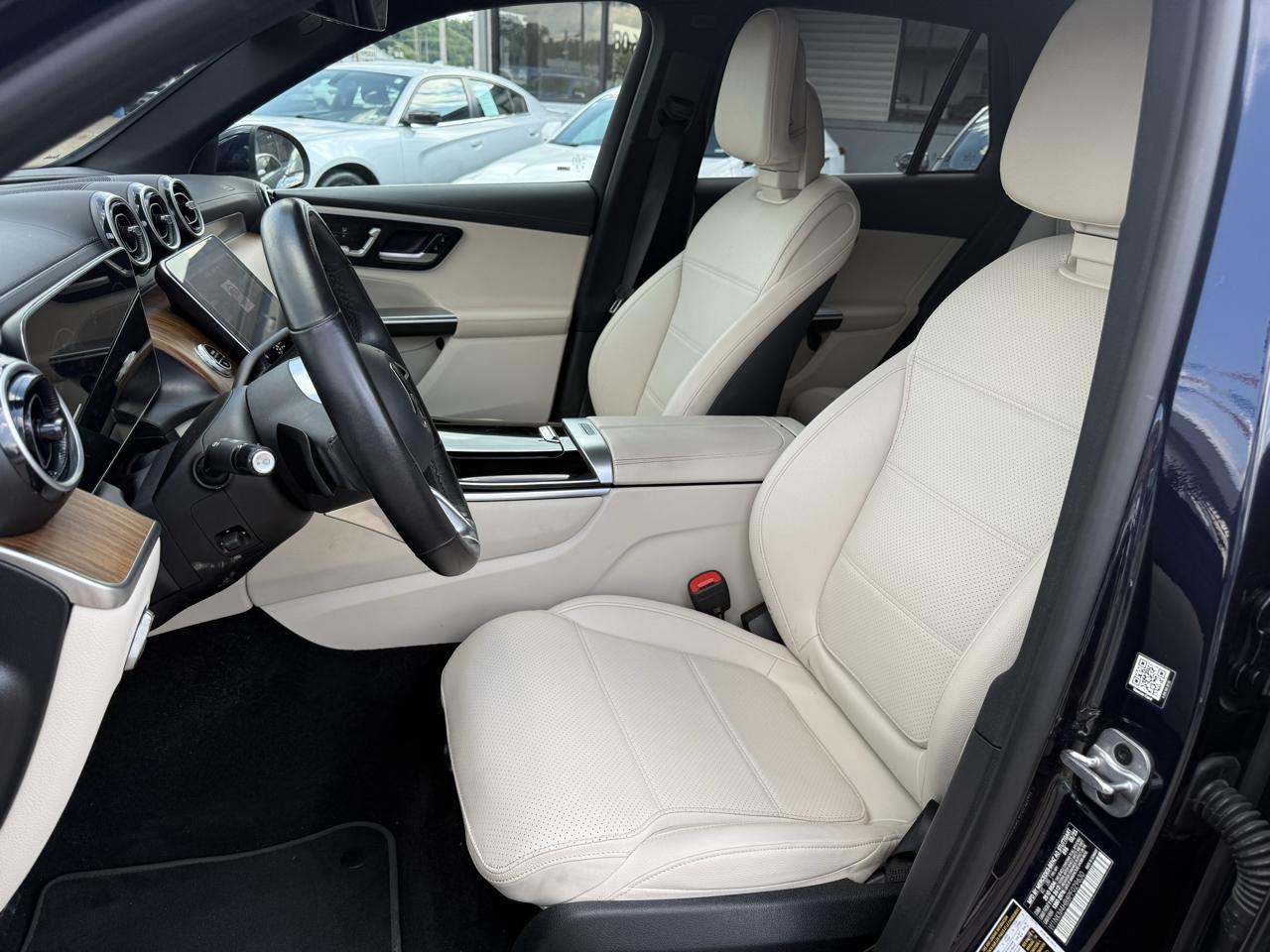 Mercedes-Benz GLC GLC 300 4MATIC SUV 2023