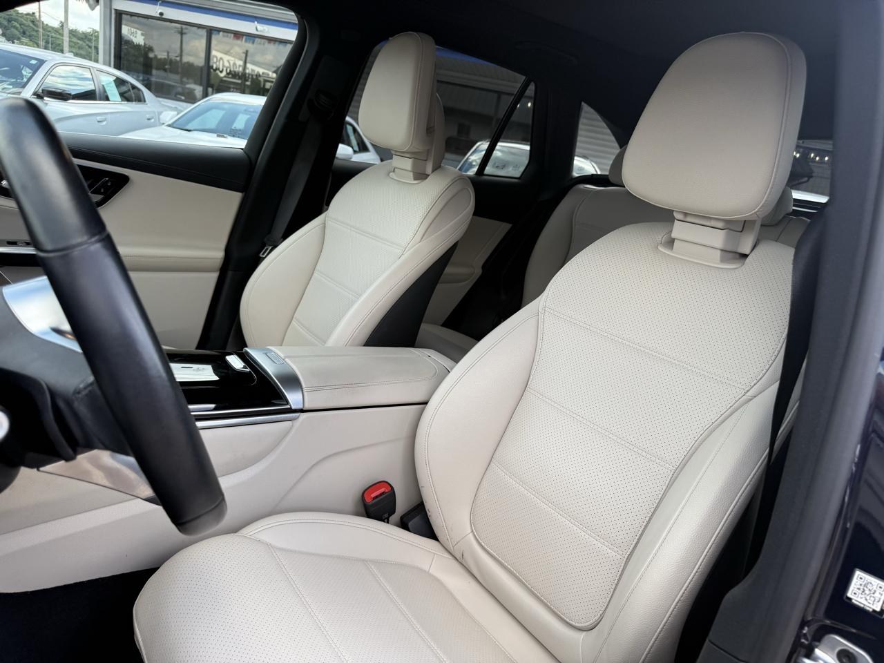 Mercedes-Benz GLC GLC 300 4MATIC SUV 2023