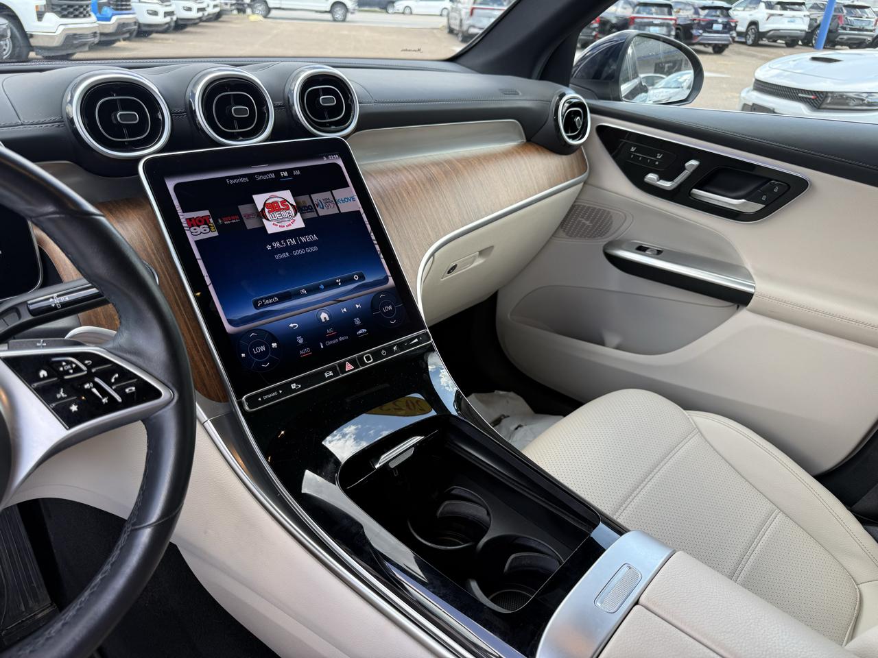 Mercedes-Benz GLC GLC 300 4MATIC SUV 2023