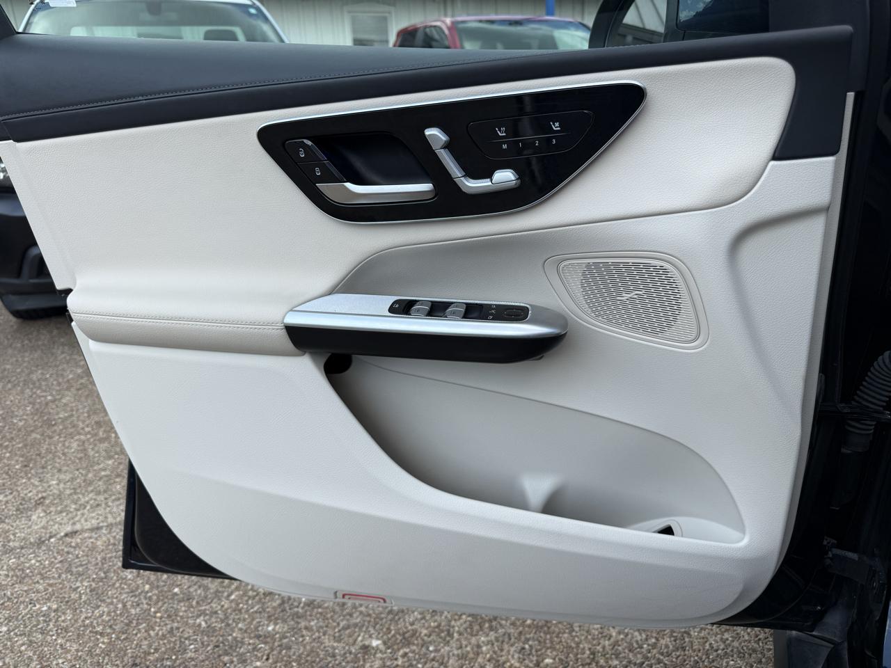 Mercedes-Benz GLC GLC 300 4MATIC SUV 2023