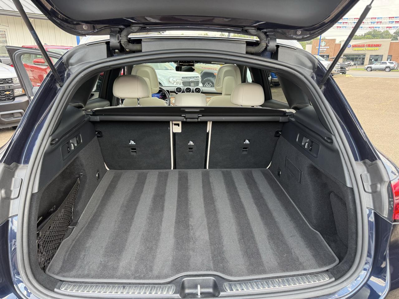 Mercedes-Benz GLC GLC 300 4MATIC SUV 2023