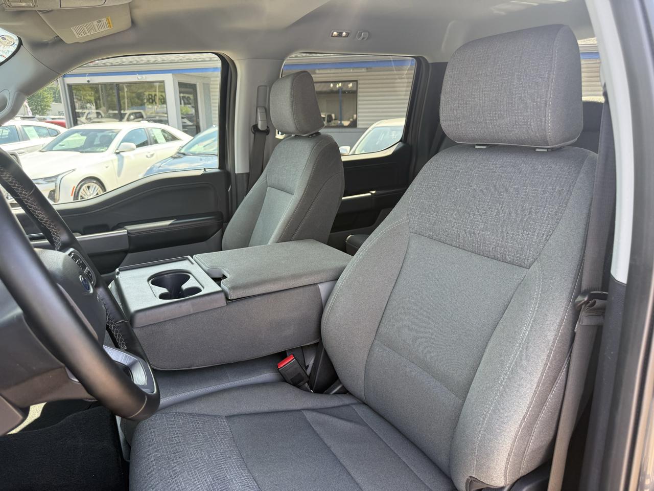 Ford F-150 4WD SuperCab 145" XLT 2025