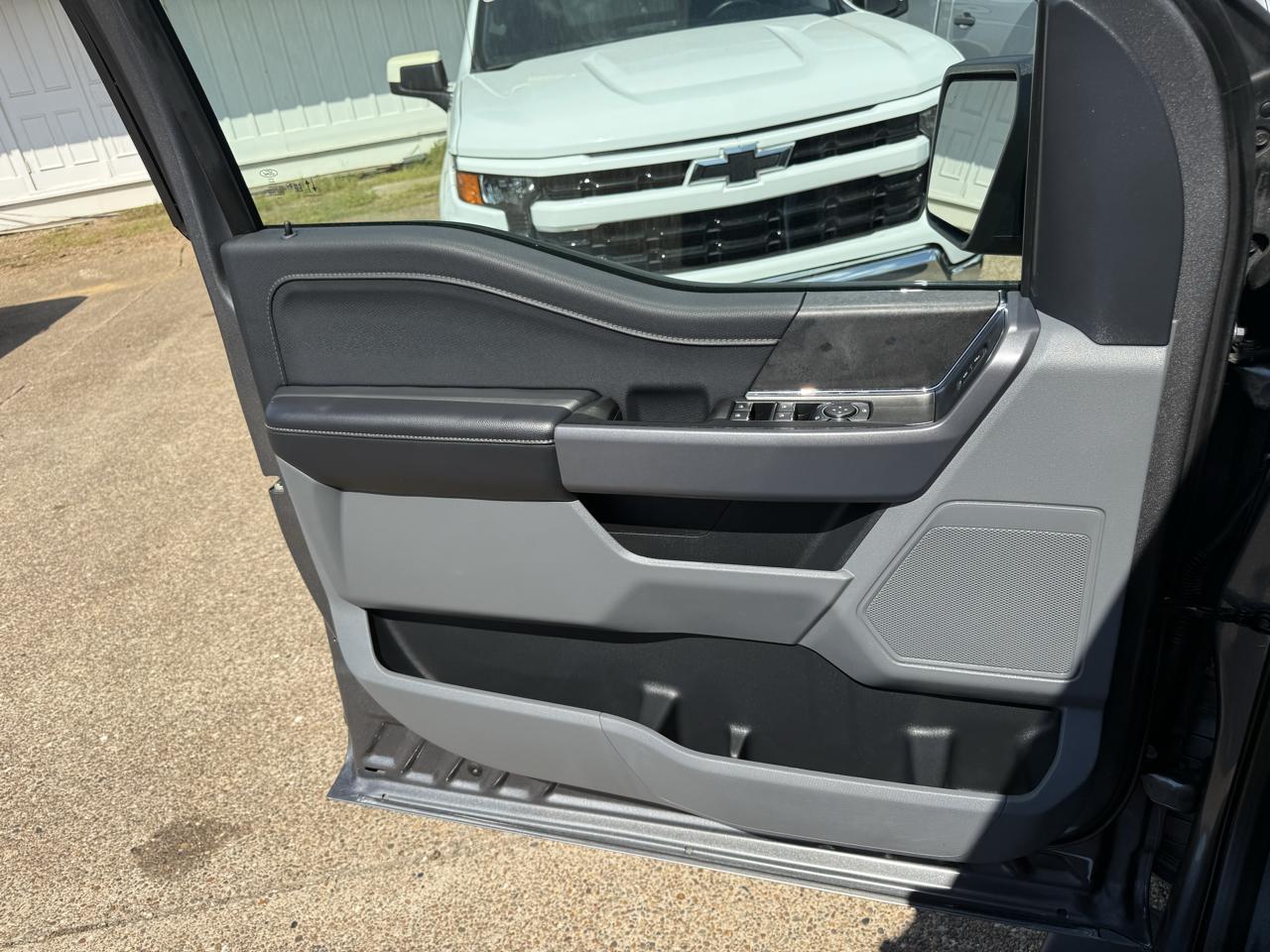 Ford F-150 4WD SuperCab 145" XLT 2025