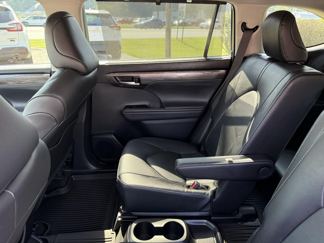 Toyota Highlander Hybrid Limited AWD (Natl) 2026