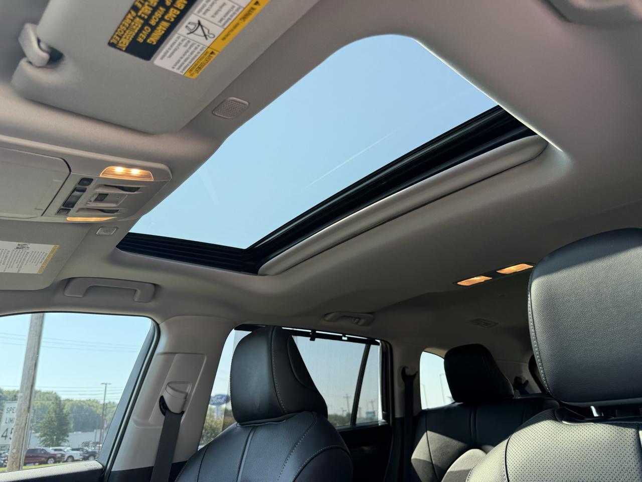 Toyota Highlander Hybrid Limited AWD (Natl) 2026